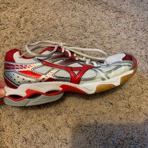 Barely worn Mizuno Court shoes